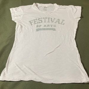 Pimatee Festival of Arts Laguna Beach white sheet t-shirt.  Size L.  Chest 16”